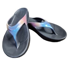 OOFOS Pink and Black Sandals Ergonomic Comfort